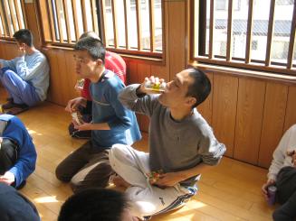 2008_2_8_049_2